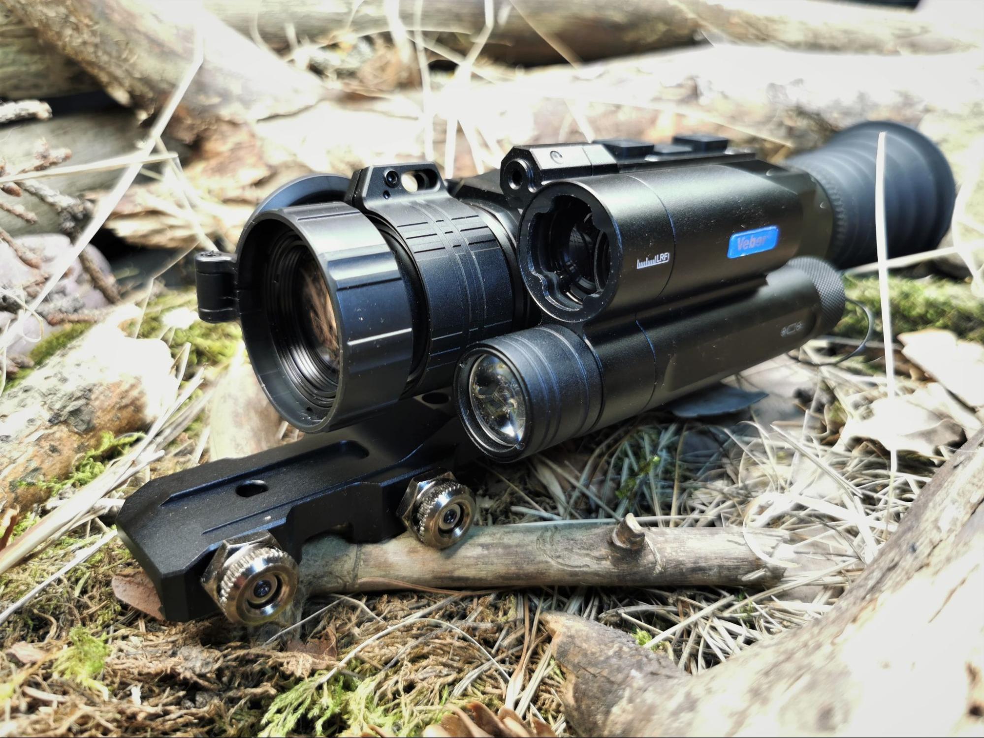 Цифровой прицел Veber Rapid 4K установленный на винтовке