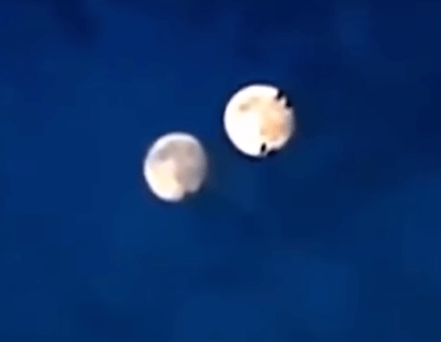 Явление «две луны» в телескопе – фото