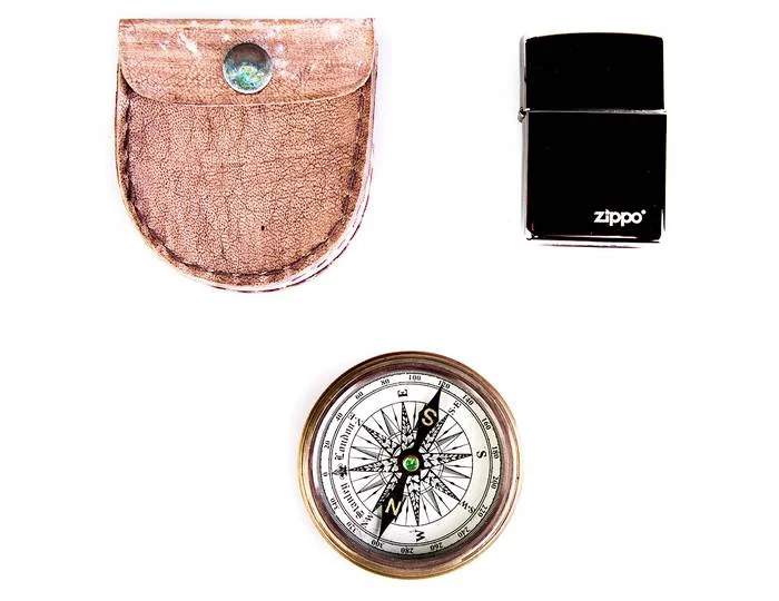 Компас латунный со стихами на крышке