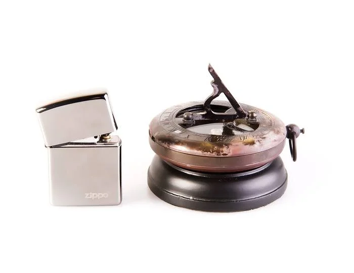 Компас "солнечные часы" на деревян. базе