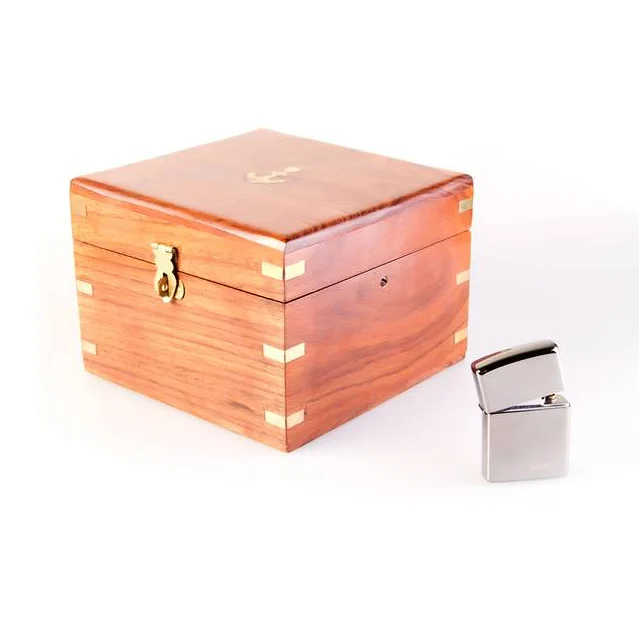 Компас в деревянном футляре, большой