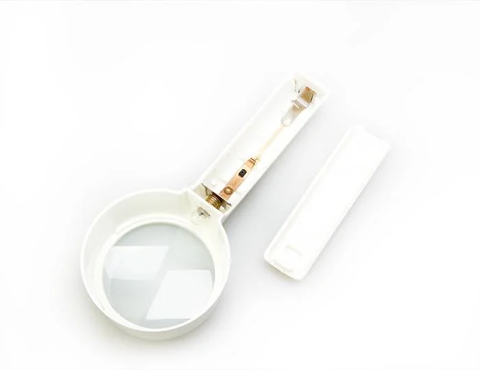 Лупа с ручкой и подсветкой Veber 8078-1, 3x, 90 мм